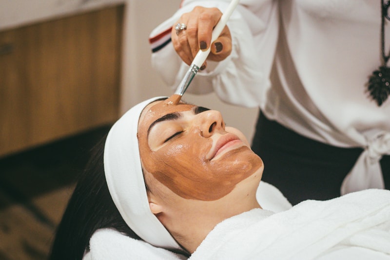 HydraFacial skin rejuvenation treatment being performed at Aspire Wellness DHA Karachi